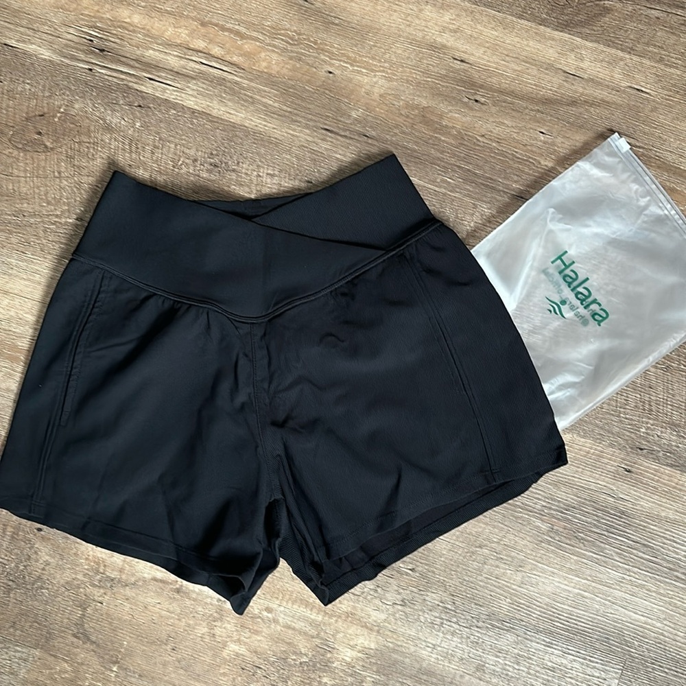 Patitoff flow pet hair resistant crossover side pocket shorts